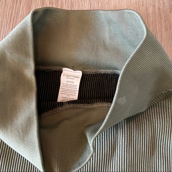 Calvin Klein leggings - Picture 2 of 4